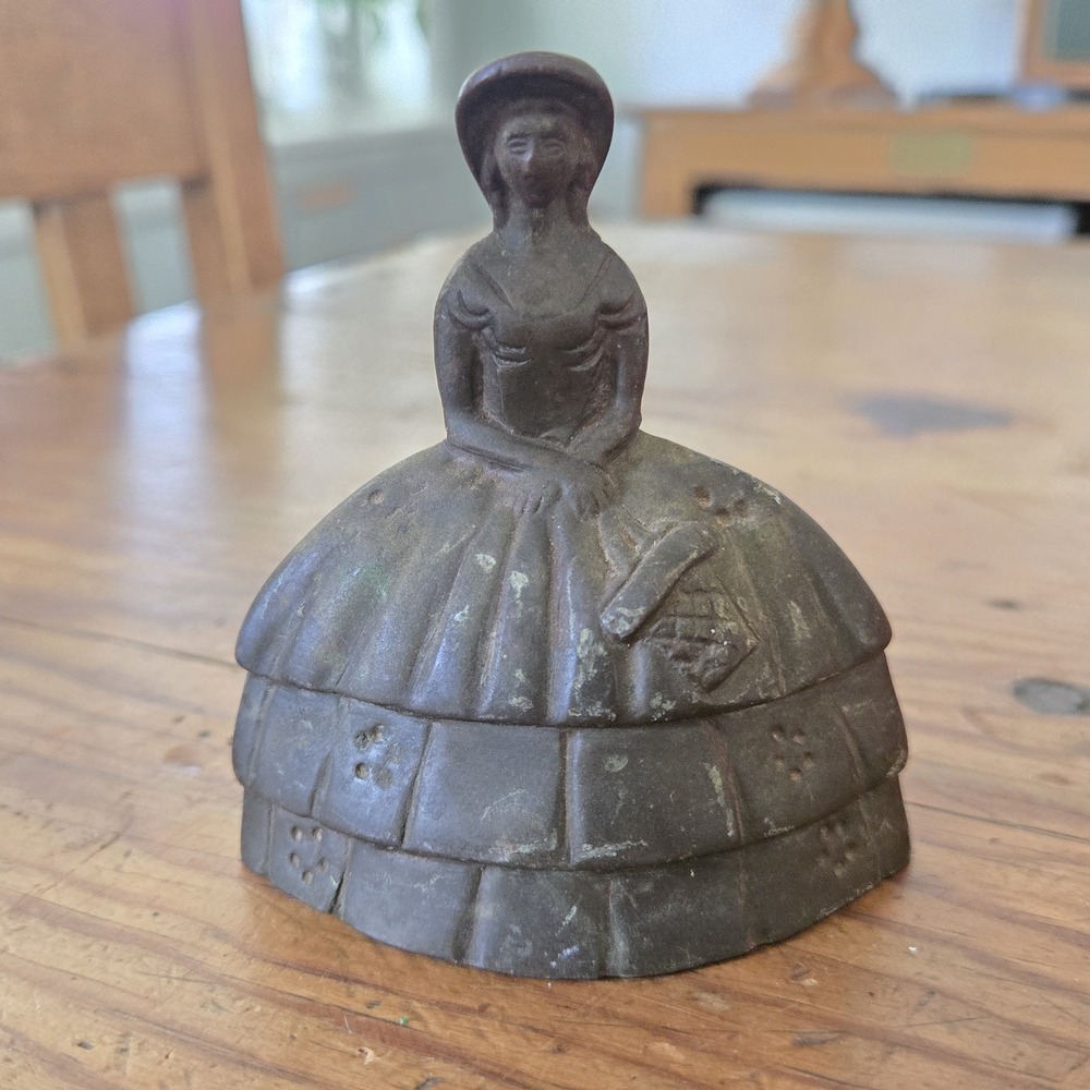VTG Solid Brass Southern Bell Vitorian Maiden Bell w OG Clapper 4" Tall w Patina